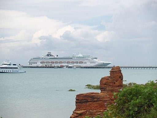 Dawn princess to arrive 11.45; no shuttle to Cable Beach Dawn princess to arrive 11.45; no shuttle to Cable Beach